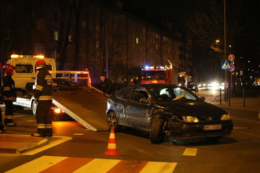 Wypadek na ul. Wyszyńskiego, przy skrzyżowaniu z ul. Damrota