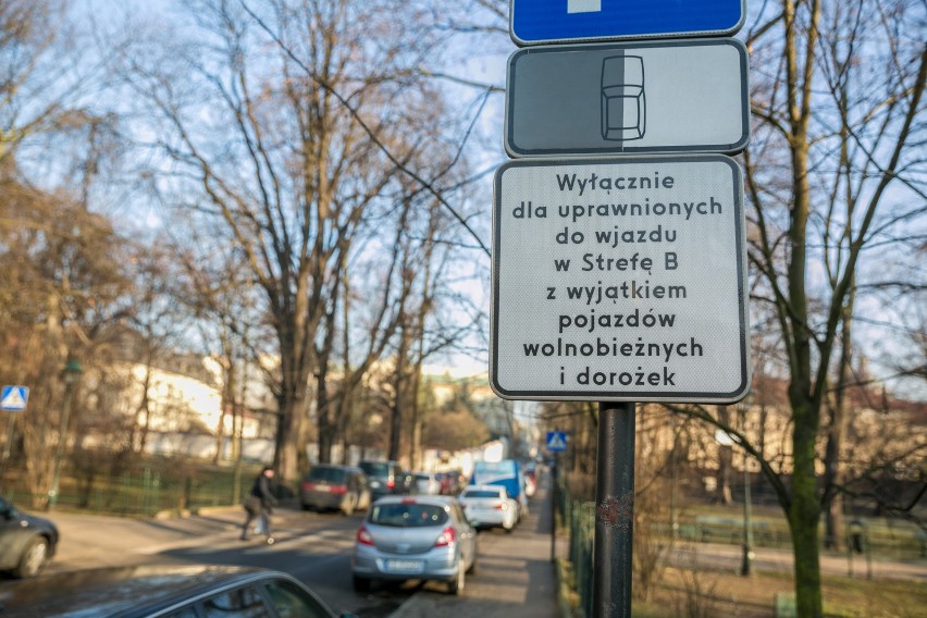 Kraków. Rewanż. Magistrat zamiast wyjaśnić sprawę wjazdówek, karze dziennikarzy