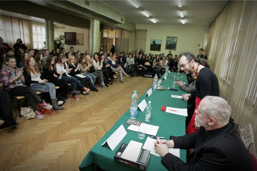 Kłótnia o płeć Anny Grodzkiej podczas debaty nt. tolerancji (FILM, ZDJĘCIA)