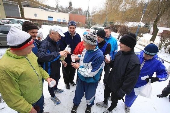 Gorzowscy biegacze przywitali nowy rok szampanem i solidnym treningiem