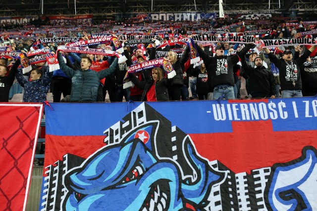 10.11.2018 krakow, mecz wisla krakow - zaglebie lubin, nz kibice, barwy, oprawafot. oskar nowak / polska press