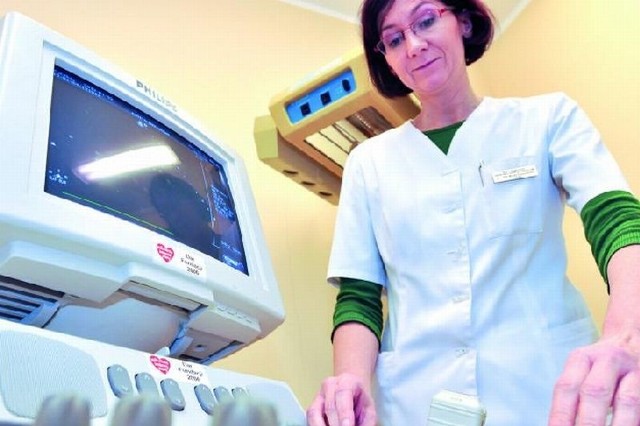 Ten aparat do badań echa serca trafił dzięki WOŚP do białostockiej Kliniki Neonatologii w 2006 roku. &#8211; Sprawuje się bardzo dobrze &#8211; mówi dr Monika Kamionowska.