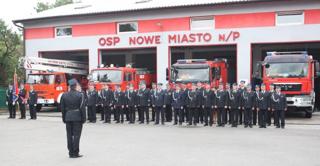Strażacy Ochotniczej Straży Pożarnej z Nowego Miasta nad Pilicą świętowali jubileusz 120 lat istnienia OSP.