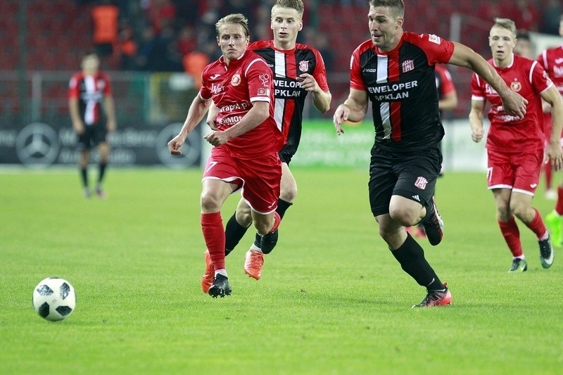 Resovia - Widzew Łódź. Sobotni pojedynek  beniaminków drugiej ligi