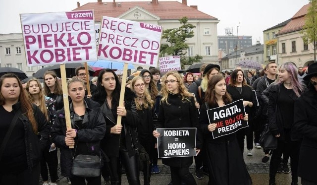 Tłumy wzięły udział w Ogólnopolskim Strajku Kobiet zorganizowanym w Kielcach, jaki odbył się 3 października.