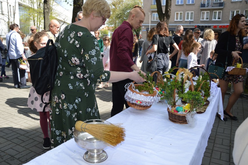 W Wielką Sobotę opolanie święcą pokarmy.