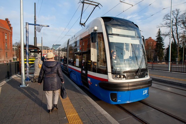 Urząd Miasta Bydgoszczy proponuje nowe warianty linii tramwajowych. Urzędnicy pytają bydgoszczan o opinie.