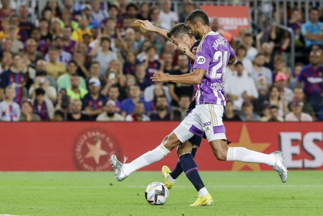 Robert Lewandowski strzelił dwie bramki podczas meczu Barcelony z Realem Valladolid