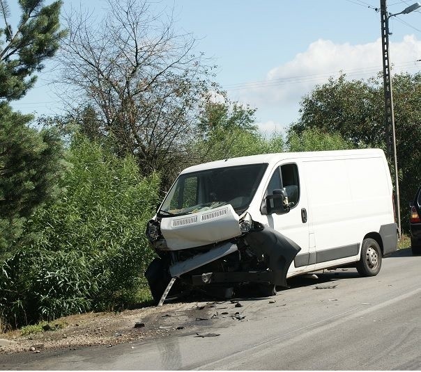 Wypadek pod Strykowem. Cztery osoby ranne! [zdjęcia]