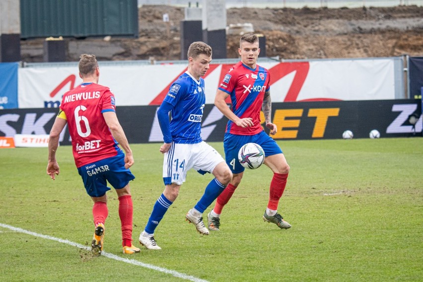 PKO Ekstraklasa. Wisła Płock wypuściła wynik 2:0. Ugrała tylko remis. Skuteczna gonitwa Rakowa Częstochowa