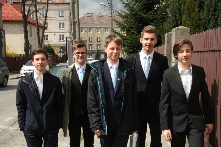 Od lewej: Fabianowi, Adrianowi, Piotrowi i Maciejowi (z...