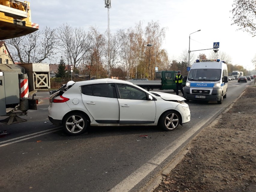 Wypadek na skrzyżowaniu ulicy Kosmonautów i Starogajowej