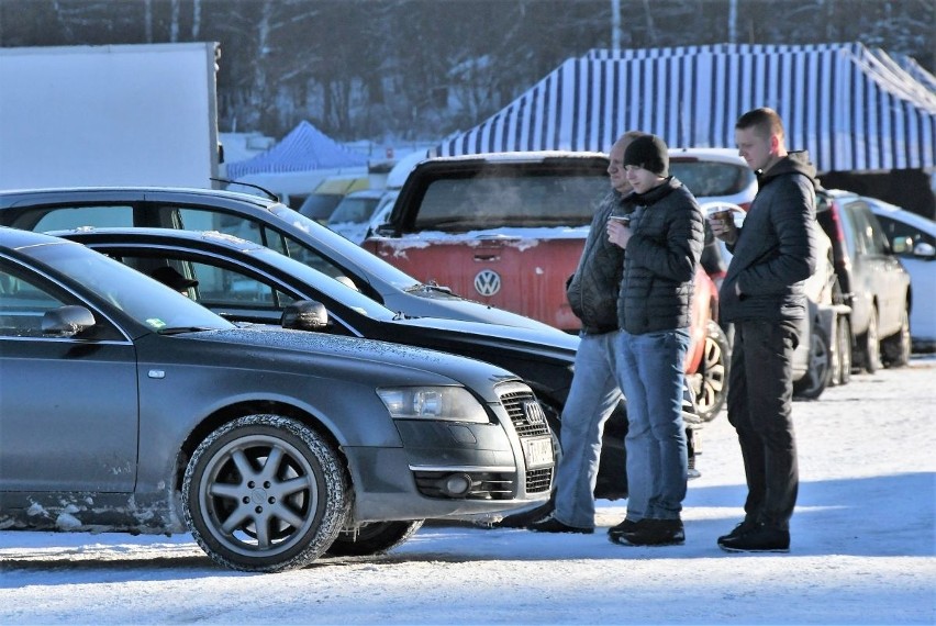 Na giełdzie w Miedzianej Górze w niedzielę 31 stycznia...