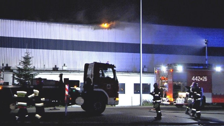 Grudziądz: Pożar hali MSU. Zdjęcia od Czytelnika