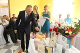 90-latka urodzinowe prezenty przekazała na rzecz gminy Bobrowniki