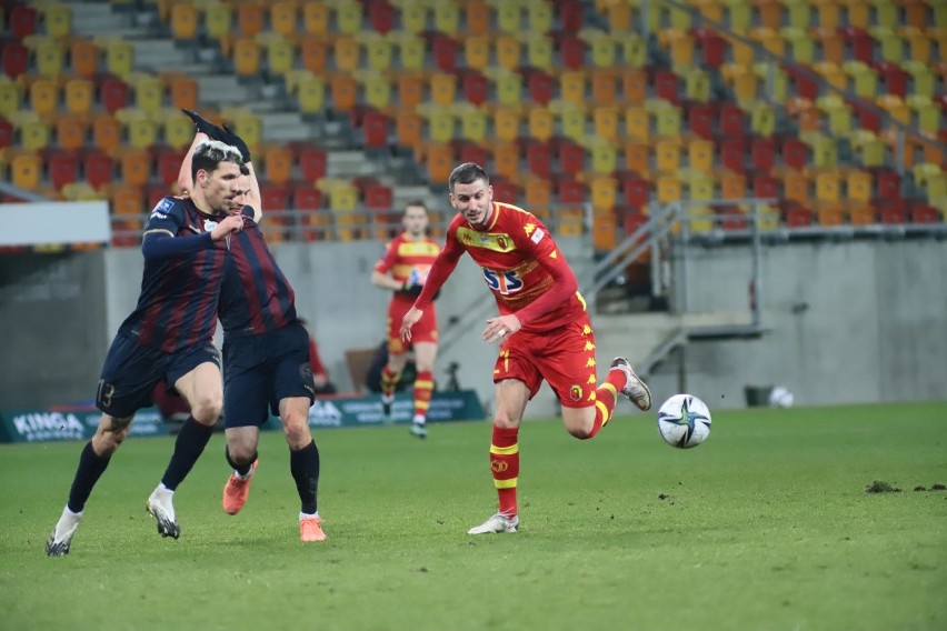 Jagiellonia przegrała z Pogonią 0:1. To trzeci z rzędu mecz...