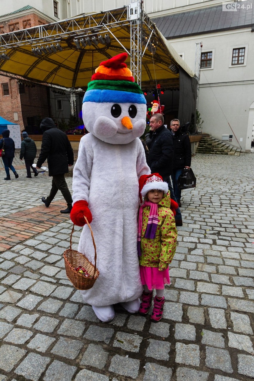 Szczecin: Jarmark Bożonarodzeniowy na Zamku. Zobacz, jakie przygotowano atrakcje [wideo]