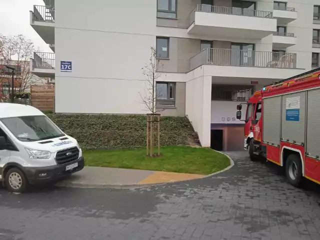 Kolejny już raz strażacy musieli gasić pożar domu przy ulicy Listopadowej w Radomiu. Tak było w środę 25 października.