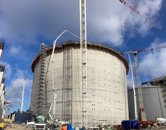 Betonowanie kopuły zbiornika LNG w Świnoujściu