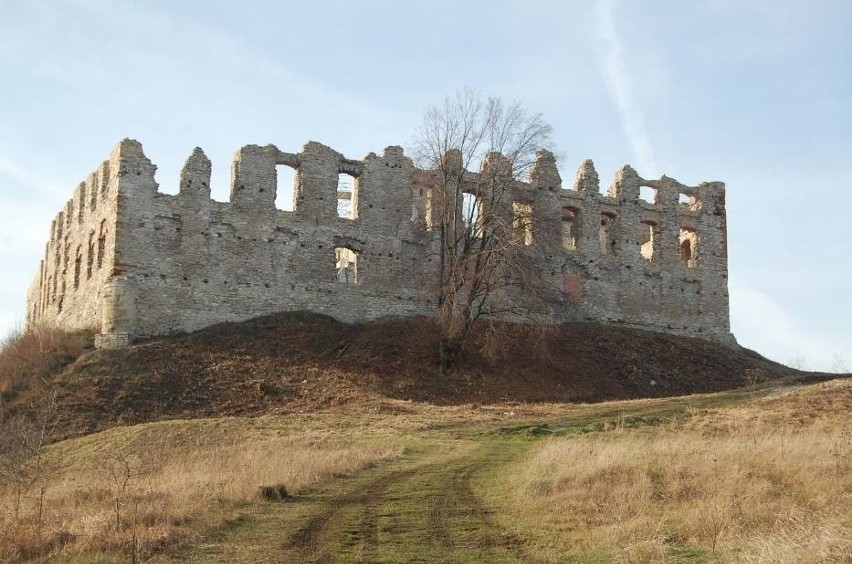 Zamek w Rabsztynie z ruiny zmienił się w atrakcję...