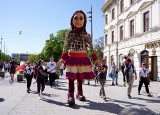 Mała Amal w Lublinie. 3,5-metrowa marionetka przeszła ulicami miasta. Zobacz zdjęcia ze spaceru