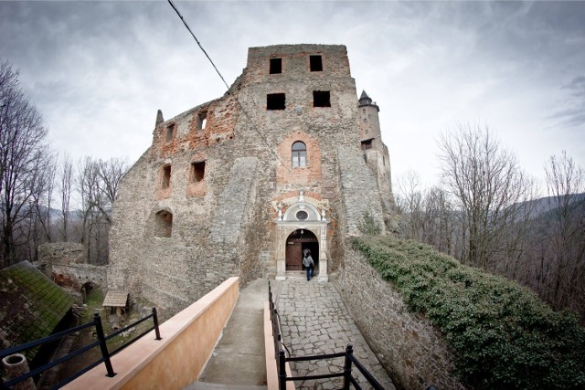 Zamek Grodno w Zagórzu Śląskim pod Wałbrzychem
