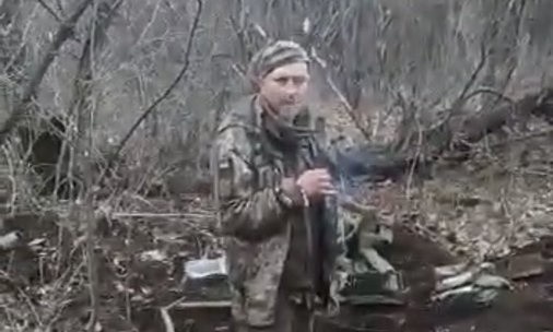 Rozstrzelany ukraiński żołnierz chwilę przed śmiercią