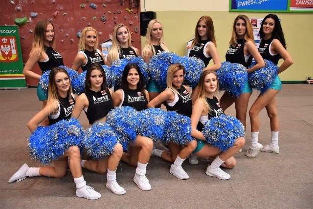 Cheerleaderki na meczu KSK Noteć Inowrocław