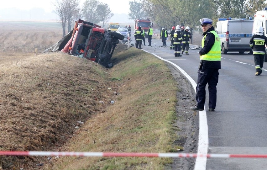 Tragiczny wypadek pod Wrocławiem. Dwie osoby nie żyją