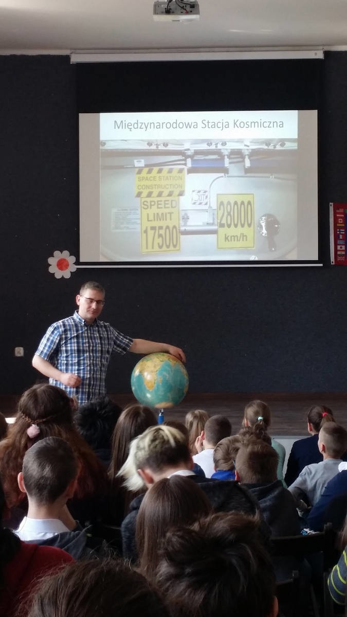 Poznańska szkoła nawiązuje łączność ze stacją kosmiczną. Uczniowie usłyszą astronautę Richarda Arnolda