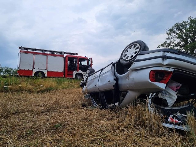 Na miejscu strażacy znaleźli auto, ale nie kierowcę.