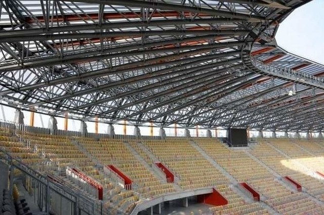 Stadion Miejski w Białymstoku - trybuny.