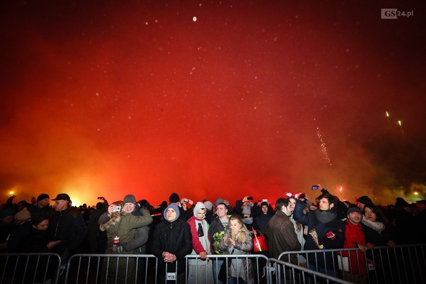 Tak bawiliście się na zeszłorocznym sylwestrze miejskim w...