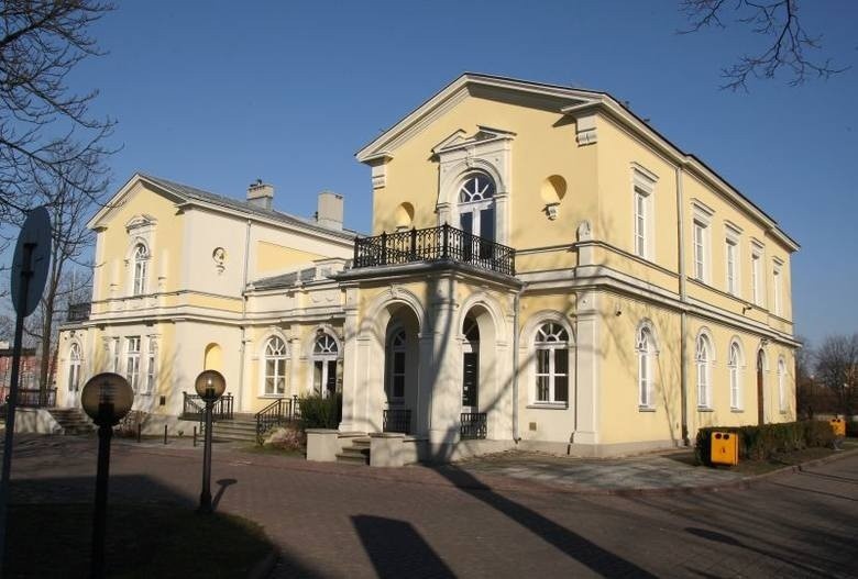 Świętokrzyska delegatura Najwyższej Izby Kontroli przeprowadza się do najpiękniejszego pałacyku w Kielcach [ZDJĘCIA]