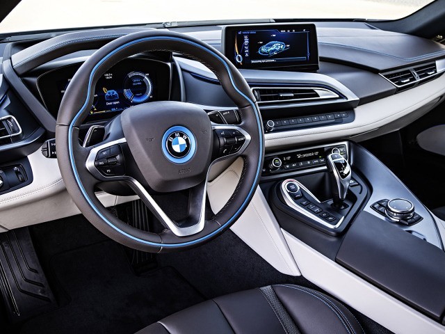 BMW i8...