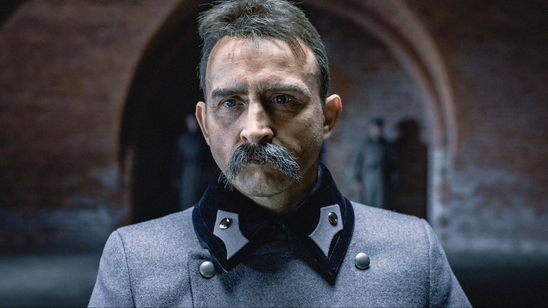 Najmocniej cementuje film Borys Szyc jako Piłsudski - zagrał...