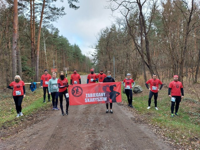 Biegacze ze Skaryszewa wzięli udział w dorocznym, wirtualnym maratonie.