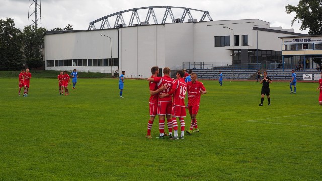 Centra Ostrów Wlkp. odnosi pierwszą porażkę w tym sezonie. Gracze z Ostrowa ulegli w starciu z Lipnem Stęszew 1:4.