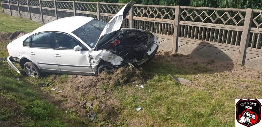 Dwa samochody osobowe zderzyły się w gminie Pniewy. Dwie osoby ranne