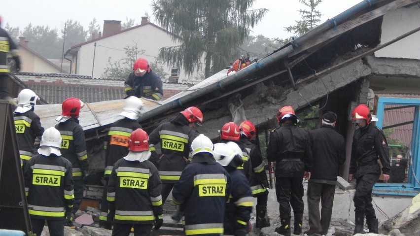 Wybuch gazu w Kozienicach: ratownicy szukają ofiar pod gruzami domu (wideo, zdjęcia)
