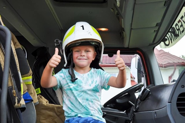 Oczywiście nowy wóz strażacki największą popularnością cieszył się wśród najmłodszych.