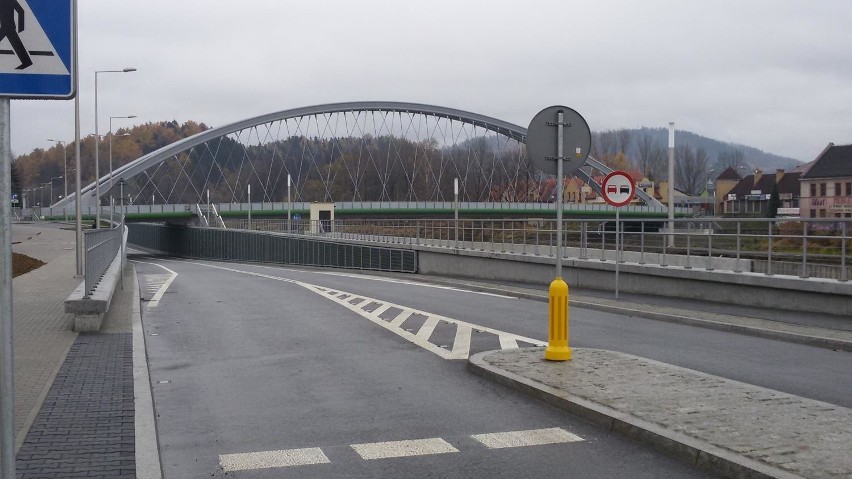 Żywiec: Nowy most na Sole i półtunel otwarty. Wykonawca z ponad 4 mln zł kary