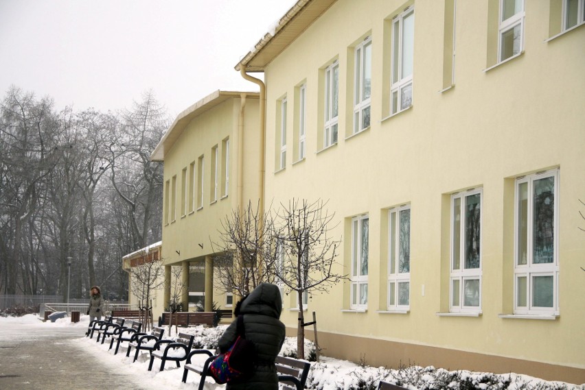 Szkoła przy Sławinkowskiej do rozbudowy. Powstanie dodatkowy kompleks przedszkolny dla 300 dzieci  