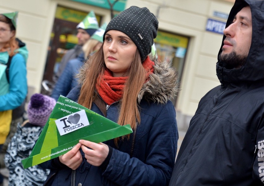 W Lublinie manifestowali w obronie Puszczy Białowieskiej