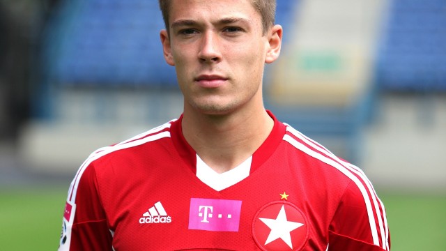 Fabian Burdenski zawodnikiem Wisły Kraków był w sezonie 2013/2014