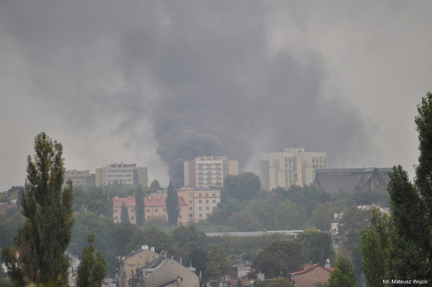 Pożar wiaty śmietnikowej przy ul. Dulęby