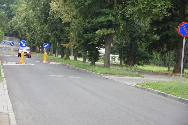 Spokojna dotychczas ulica Piłsudskiego w Tarnowie od kilku miesięcy stała się jednym z ulubionych miejsc amatorów szybkiej jazdy