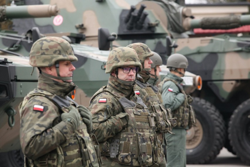 Prezydent Andrzej Duda w Rzeszowie u podhalańczyków dziękował żołnierzom za doskonale wykonywane zadania [ZDJĘCIA, WIDEO]