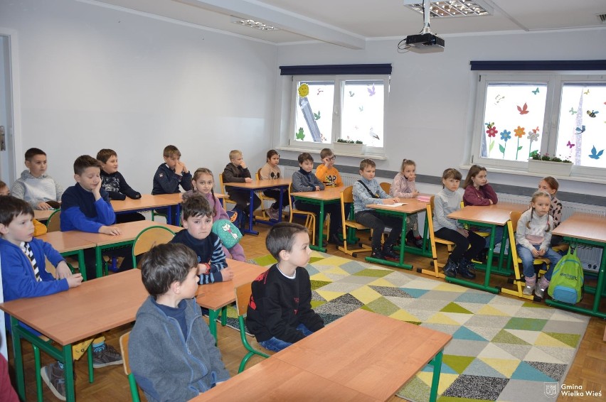 Zajęcia dla dzieci ukraińskich rozpoczęły się w Szkole...