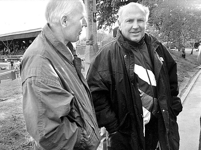3 maja 1994 roku, na stadionie Wawelu Kraków przy okazji meczu oldbojów Polska &#8211; Węgry Nandor Hidegkuti (z prawej) spotkał się z Orestem Lenczykiem, swoim asystentem z czasów pracy w Stali Rzeszów.